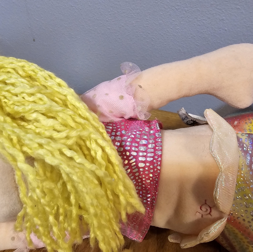 Jellycat London Blonde Coral Mermaid 25" Plush - Picture 4 of 7